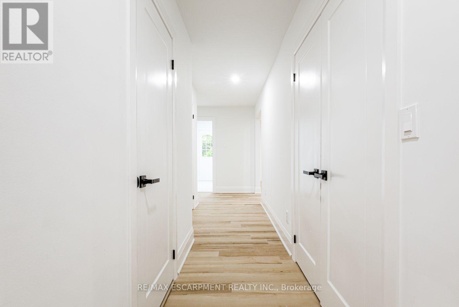 2104 Mississauga Road, Mississauga, ON