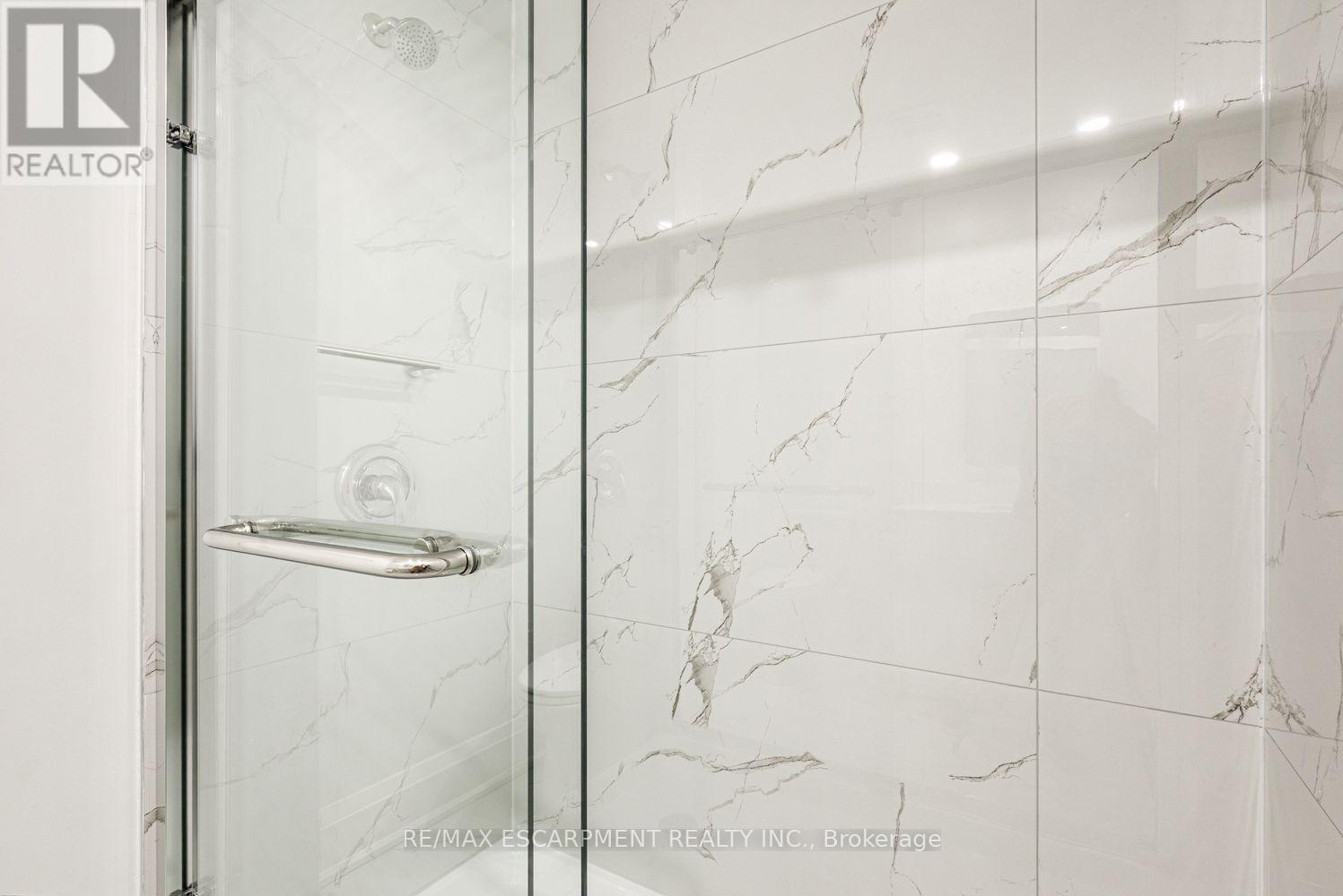 2104 Mississauga Road, Mississauga, ON