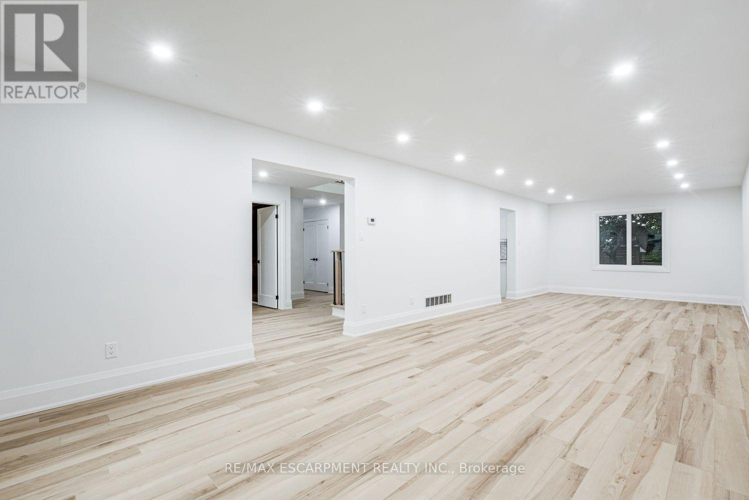 2104 Mississauga Road, Mississauga, ON