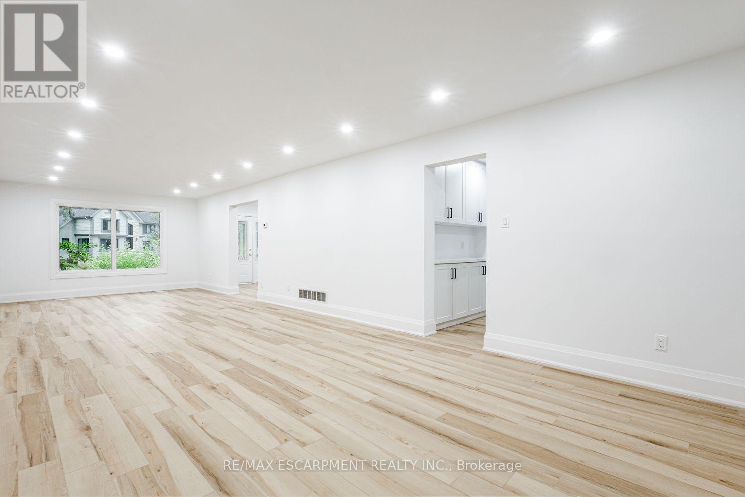 2104 Mississauga Road, Mississauga, ON