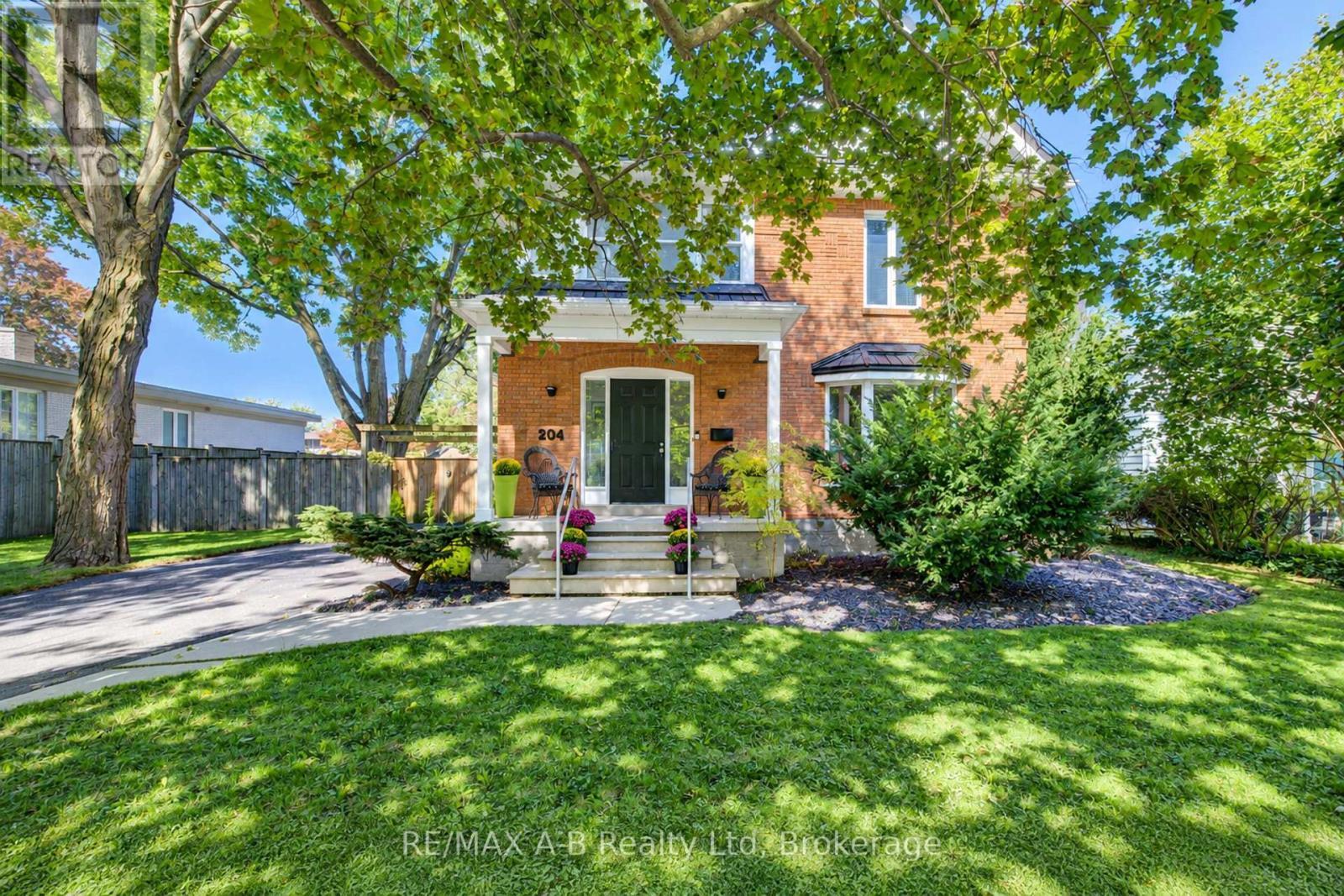 204 Delamere Avenue, Stratford, ON