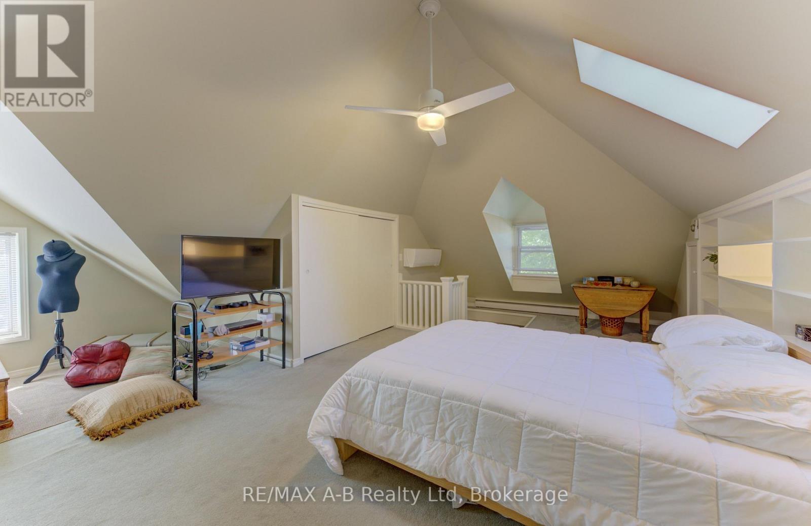 3rd floor bedroom or family room - 204 Delamere Avenue, Stratford, ON