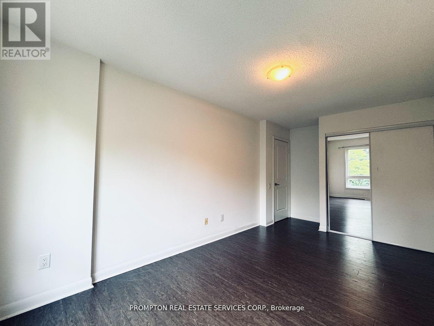 Th10 - 19 Anndale Drive, Toronto, ON