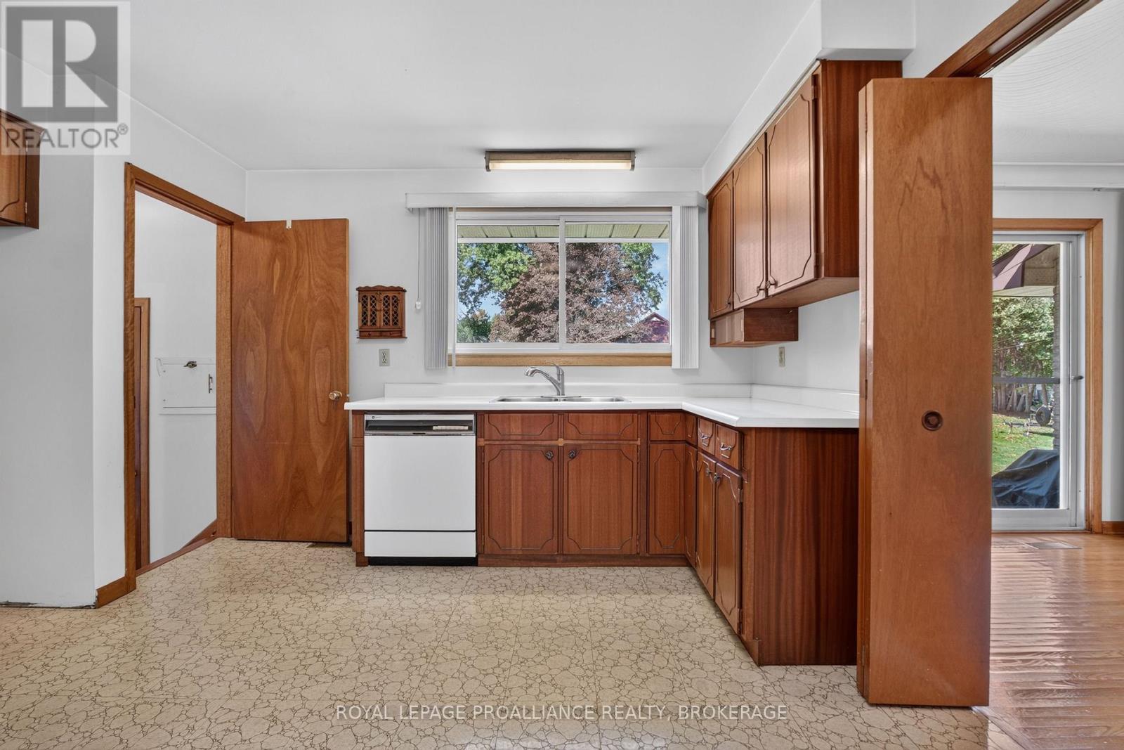 9 Dianna Street, Kingston, ON