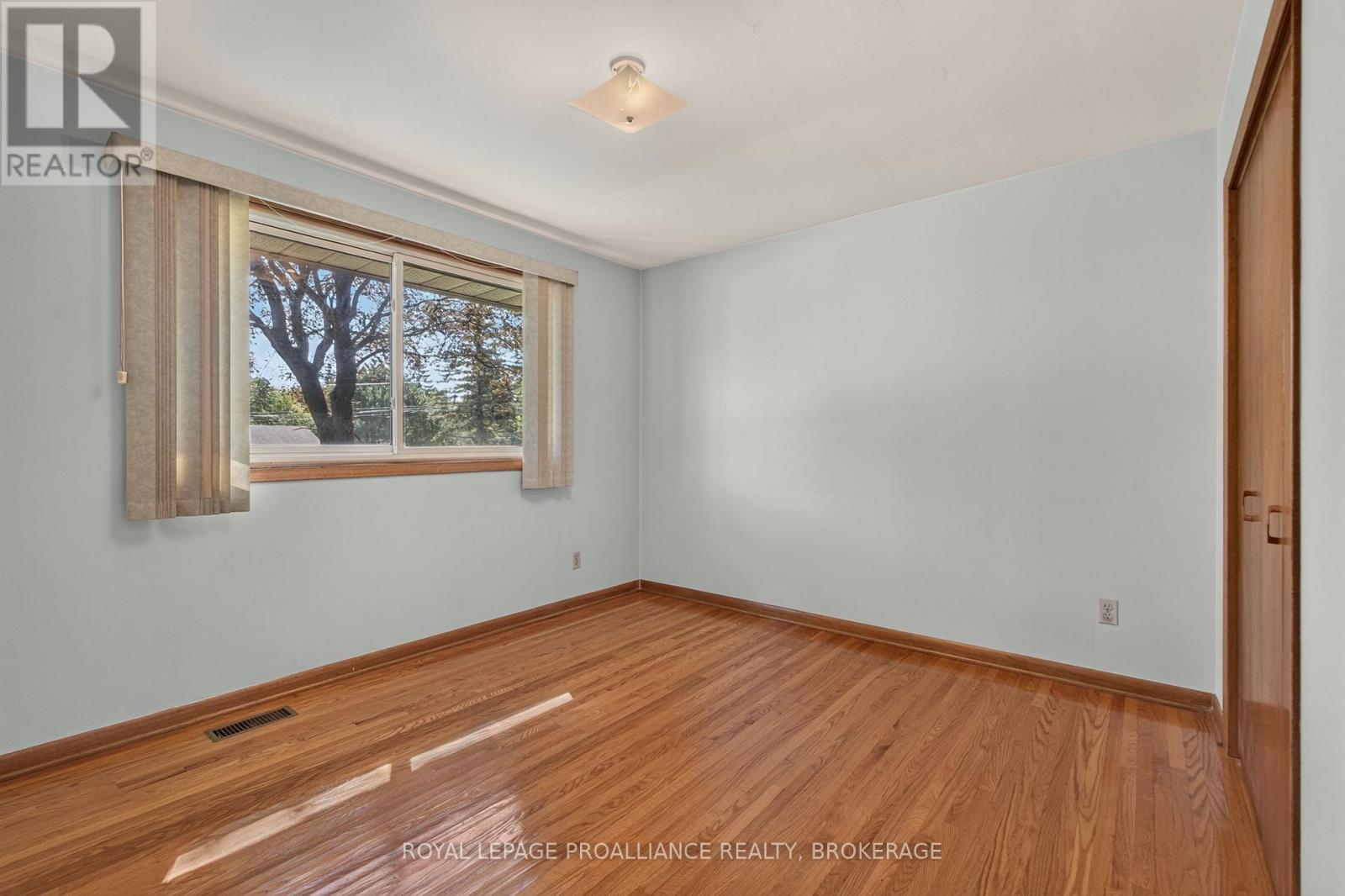 9 Dianna Street, Kingston, ON