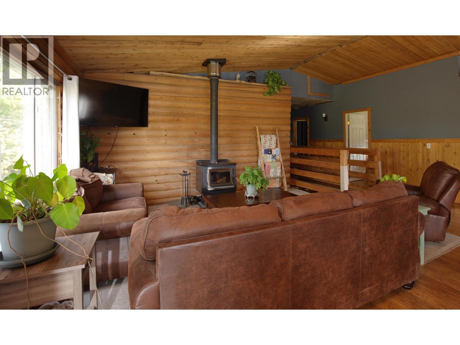 495 Jackpine Road, 150 Mile House, BC