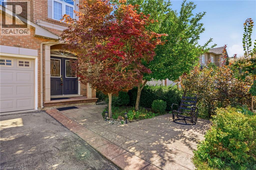 In sought-after Westmount neighbourhood with highly ranked school catchments. - 2381 Grand Oak Trail, Oakville, ON