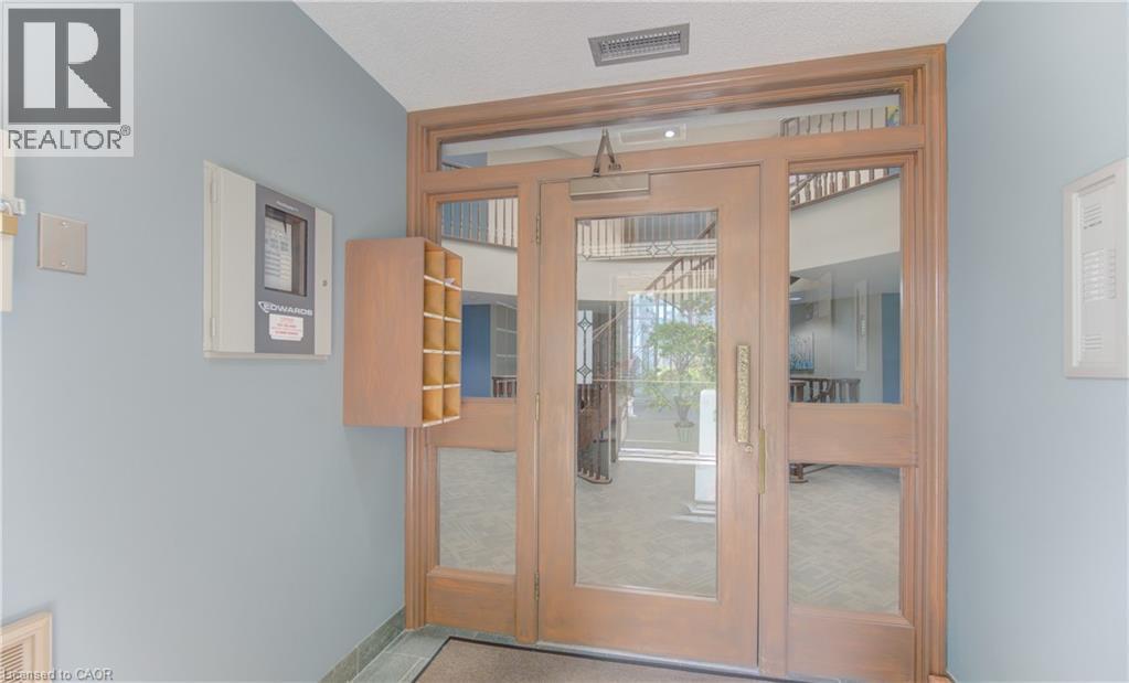 45 Blue Springs Drive Unit# 32, Waterloo, ON