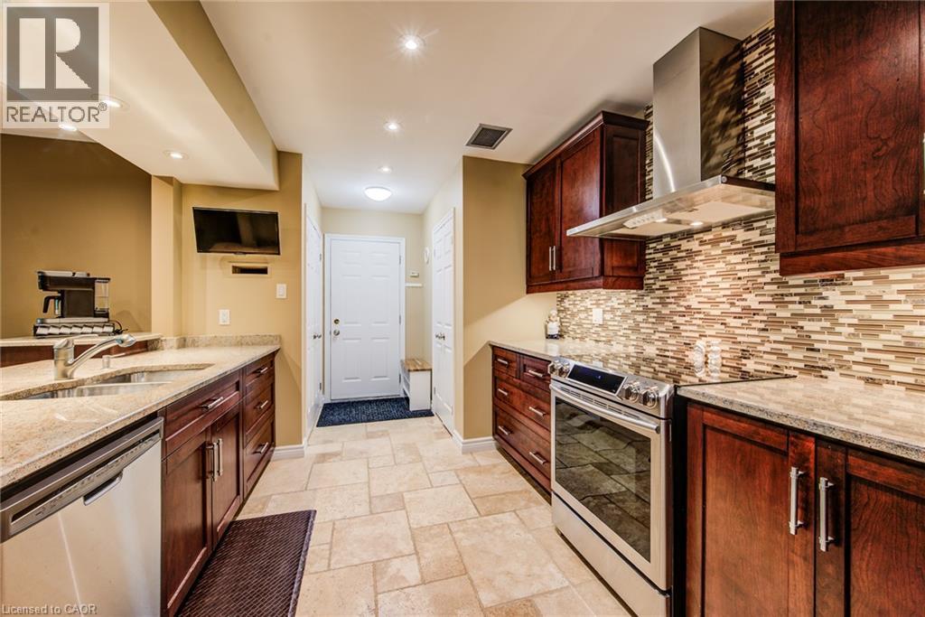 45 Blue Springs Drive Unit# 32, Waterloo, ON