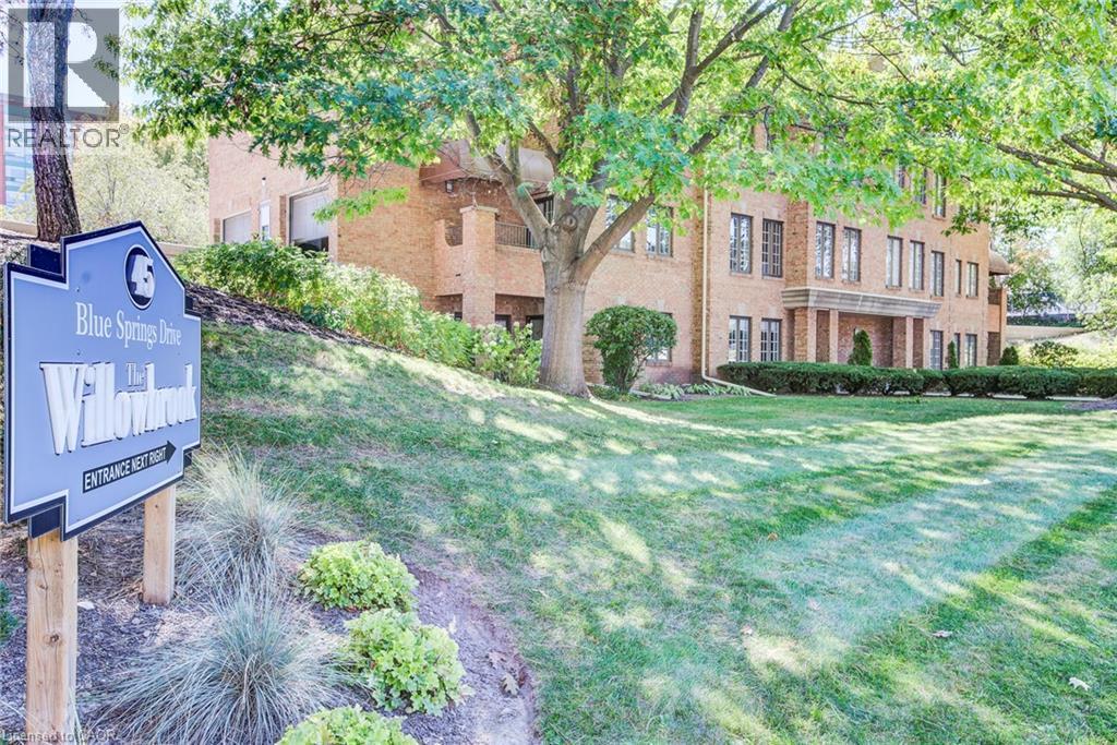 45 Blue Springs Drive Unit# 32, Waterloo, ON