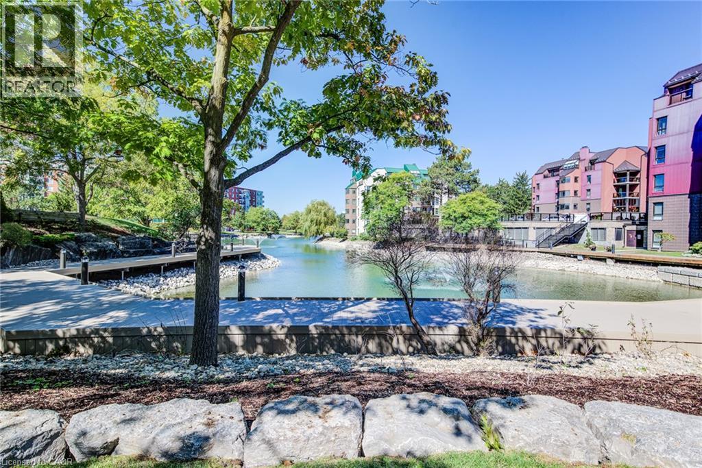 45 Blue Springs Drive Unit# 32, Waterloo, ON