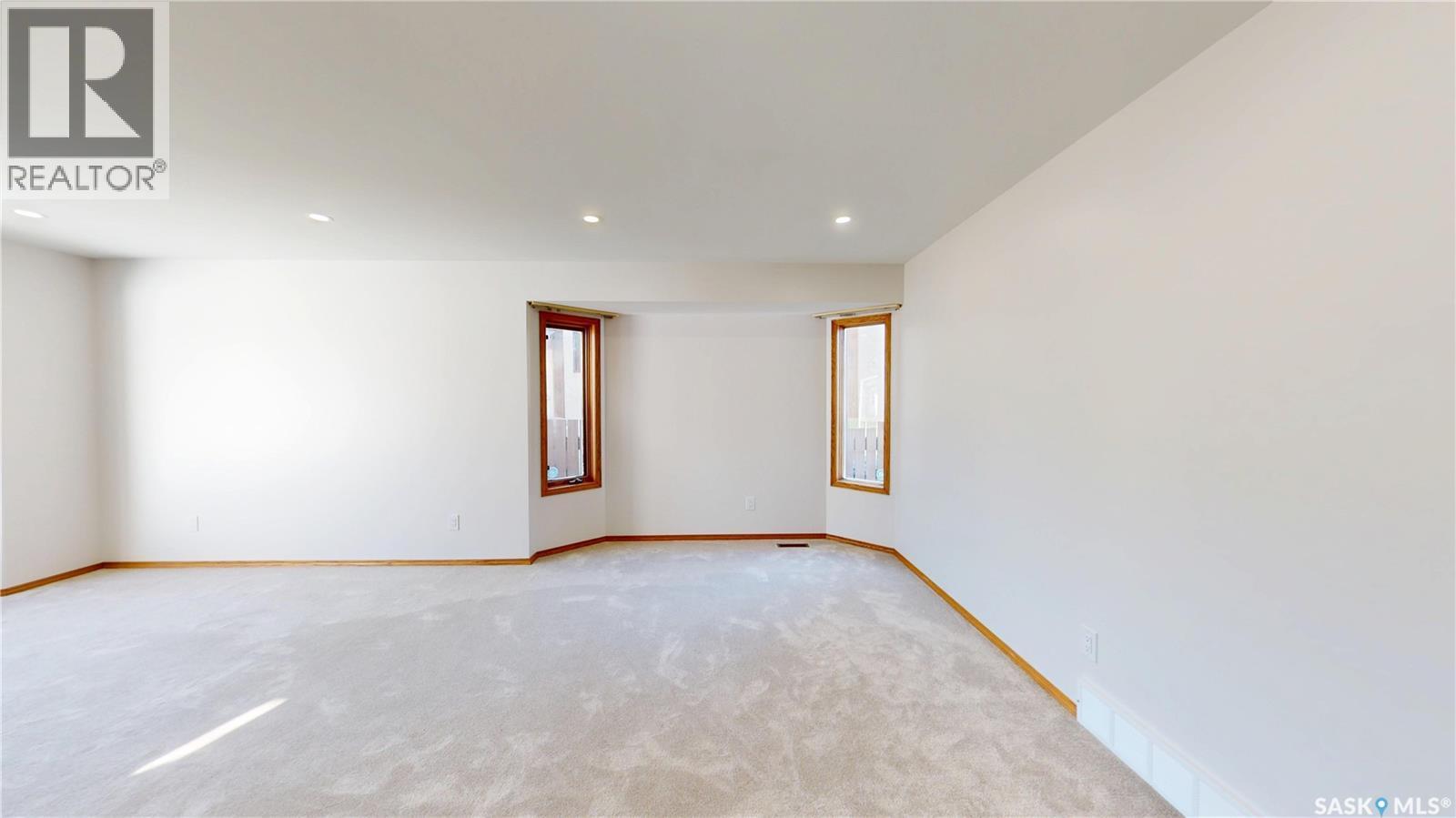 610 Nesslin Crescent, Saskatoon, SK