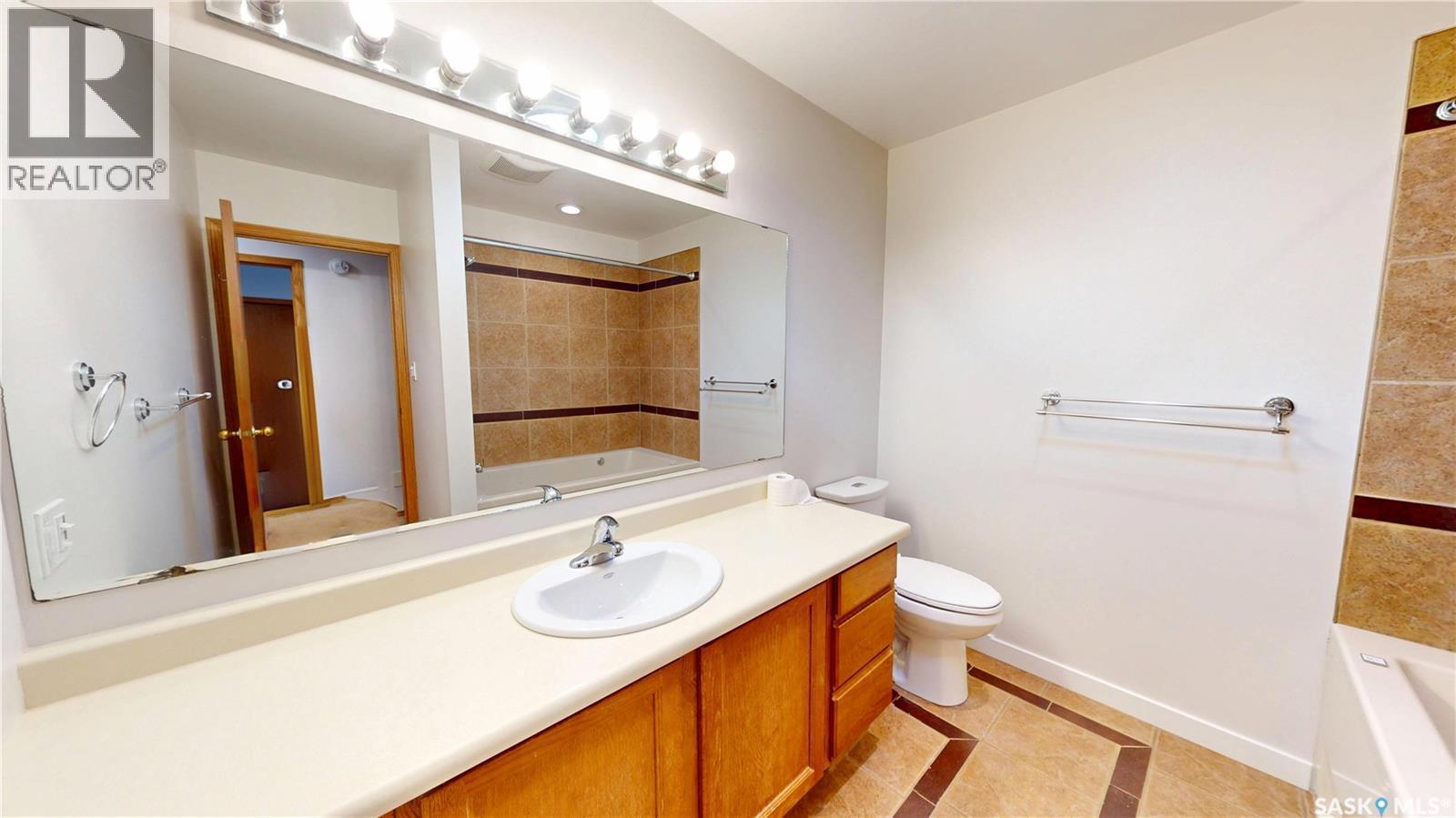 610 Nesslin Crescent, Saskatoon, SK