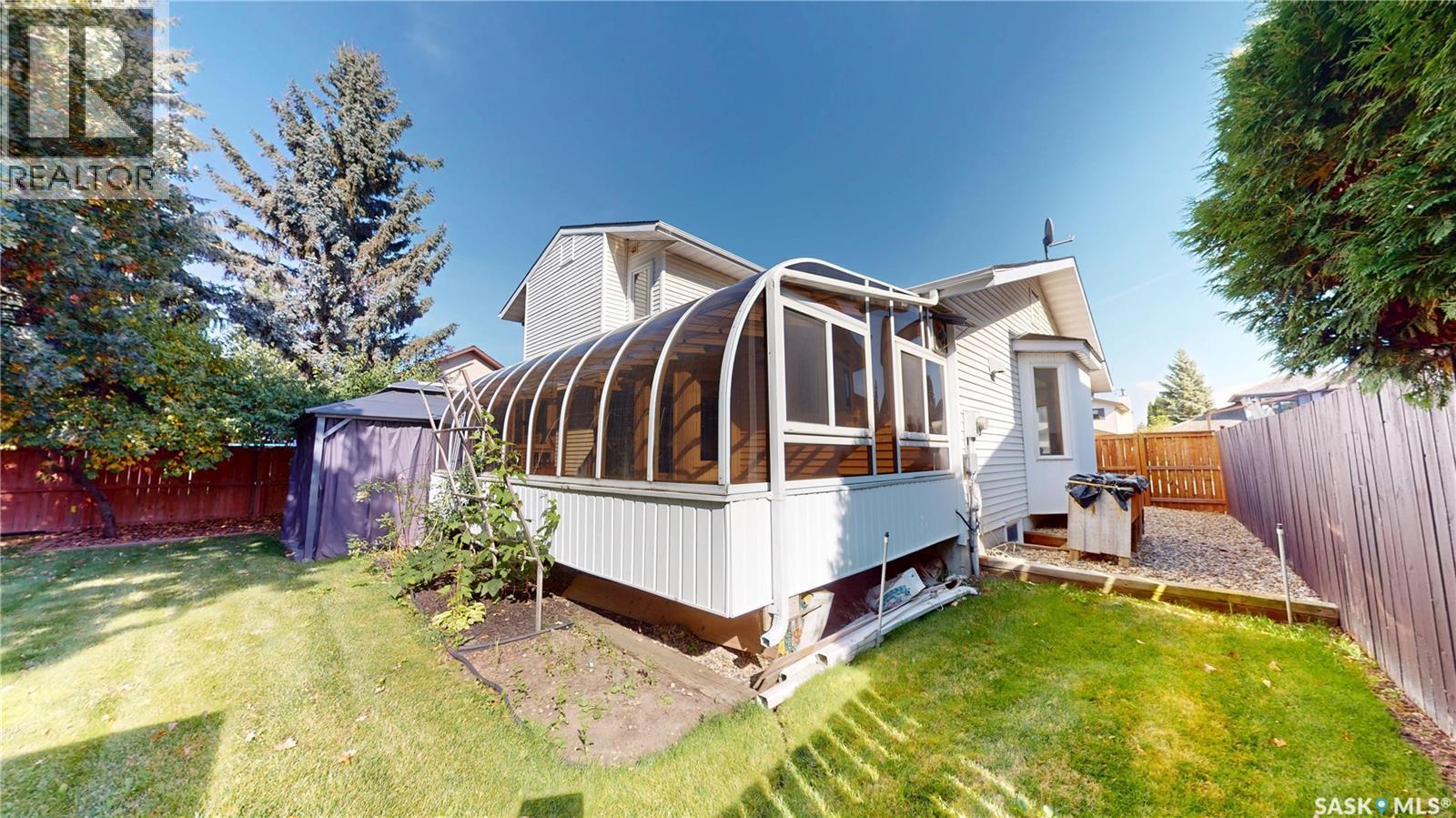 610 Nesslin Crescent, Saskatoon, SK