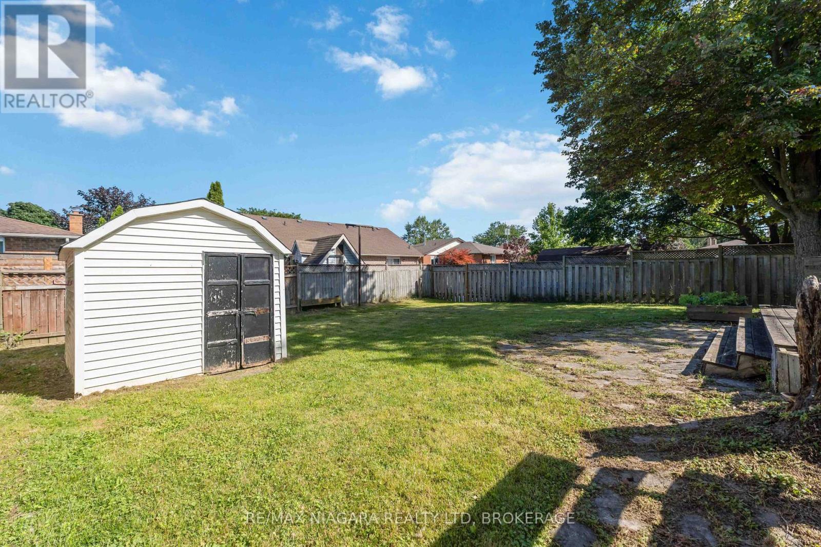 Backyard - 60 Brant Avenue, Welland (N. Welland), ON
