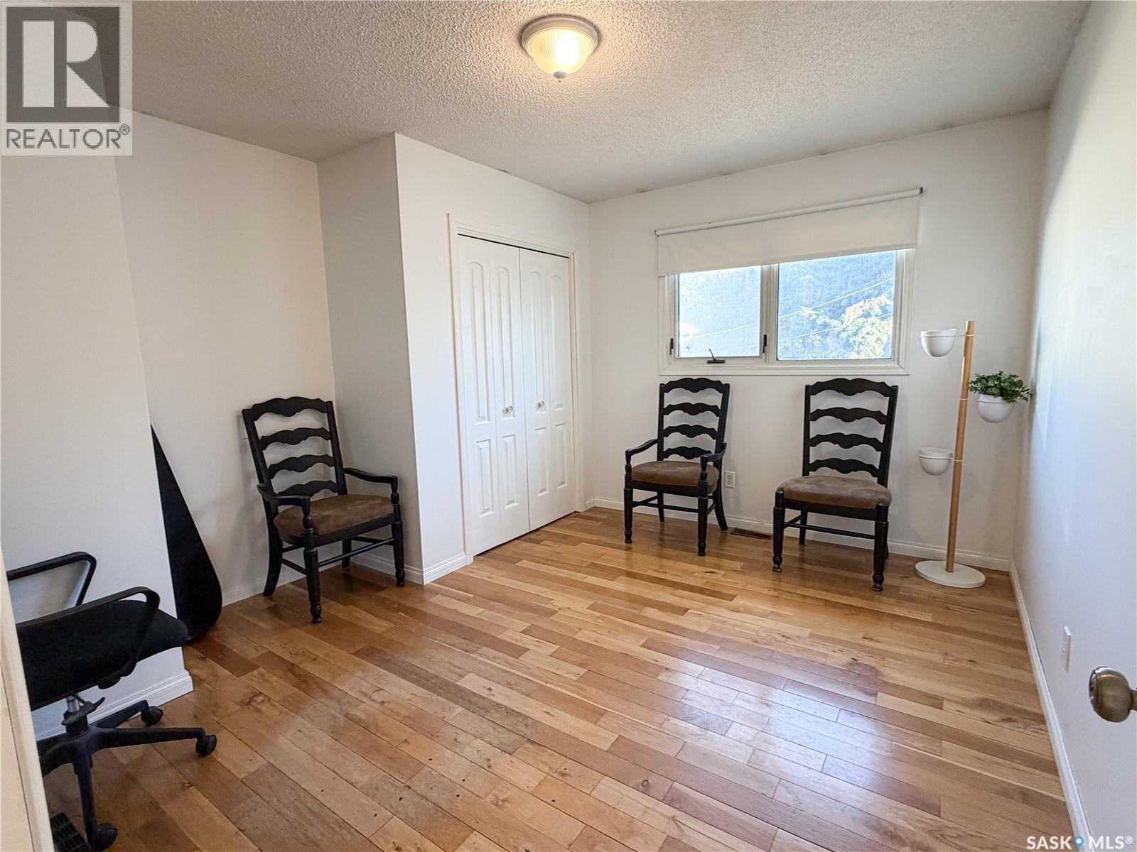 10 Evans Place, Meadow Lake, SK