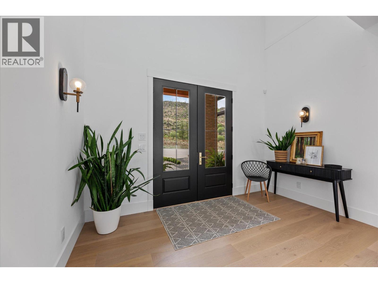 5631 Upper Mission Court, Kelowna, BC