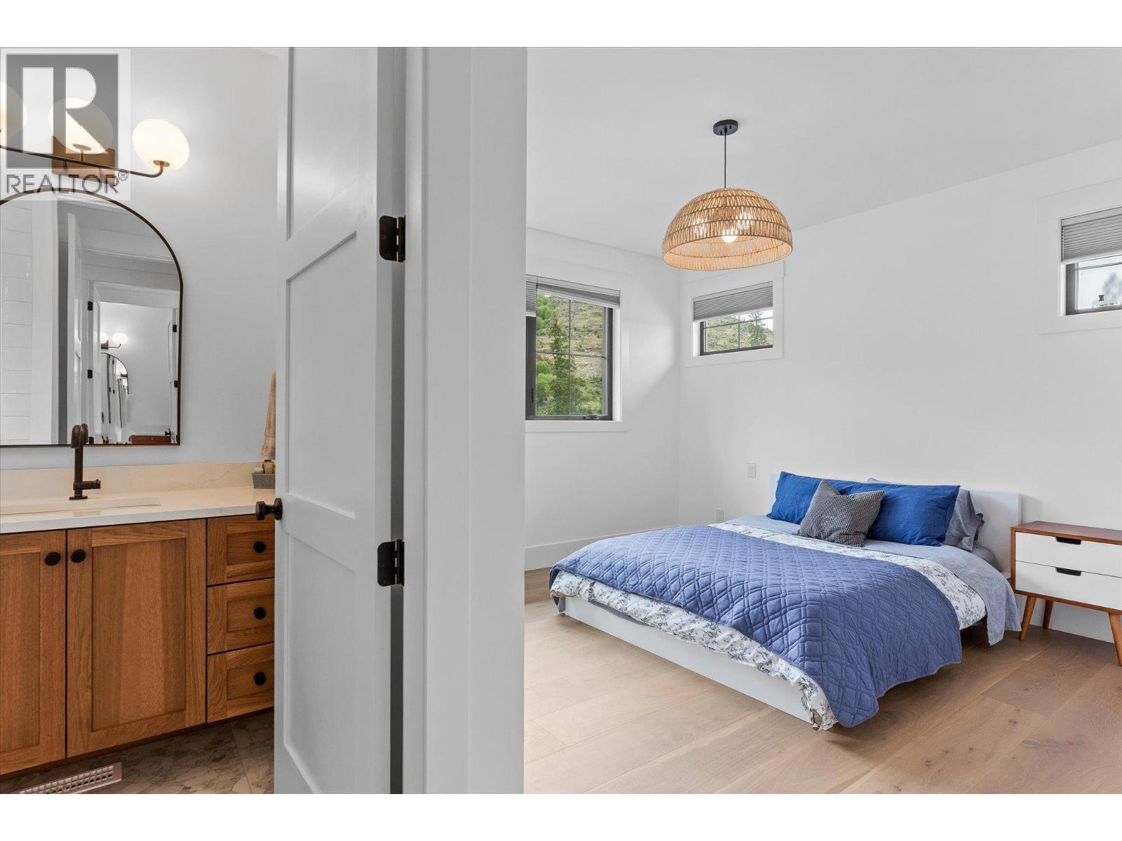 5631 Upper Mission Court, Kelowna, BC