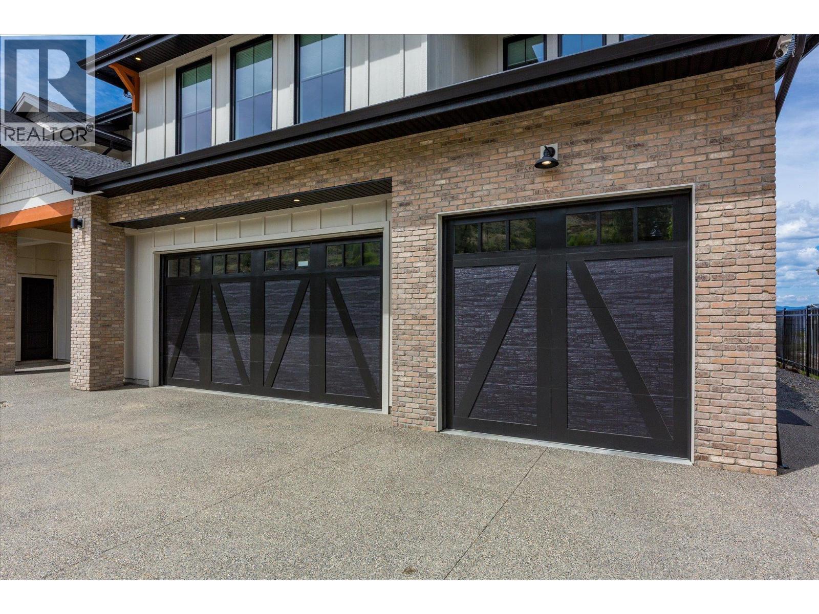 5631 Upper Mission Court, Kelowna, BC
