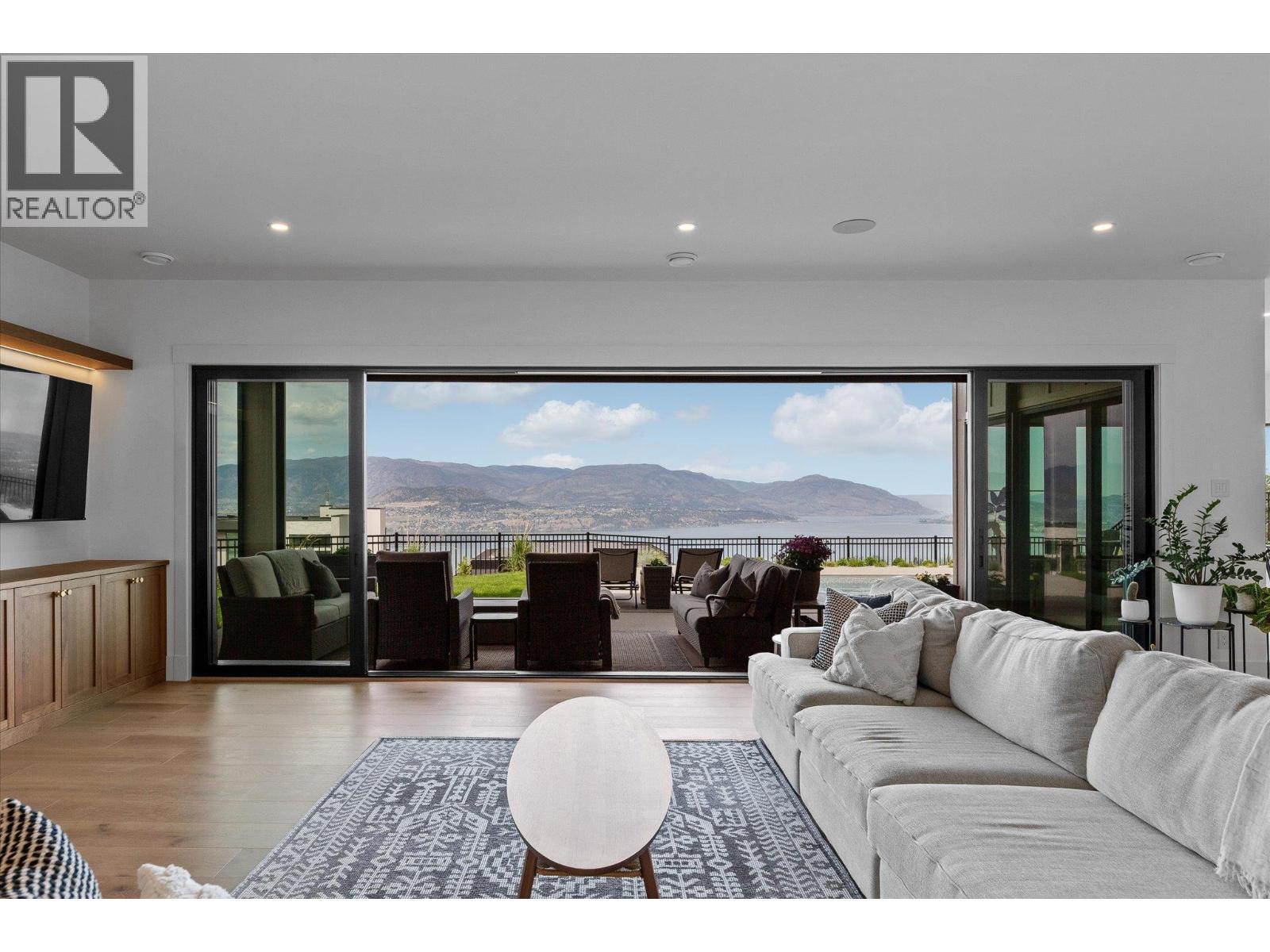 5631 Upper Mission Court, Kelowna, BC