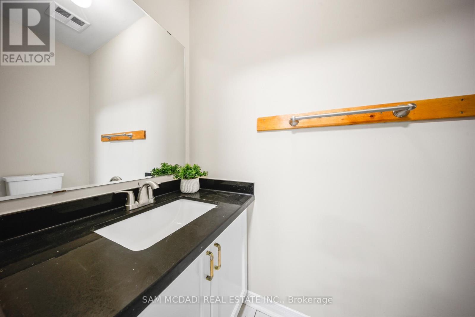 3847 Densbury Drive, Mississauga, ON
