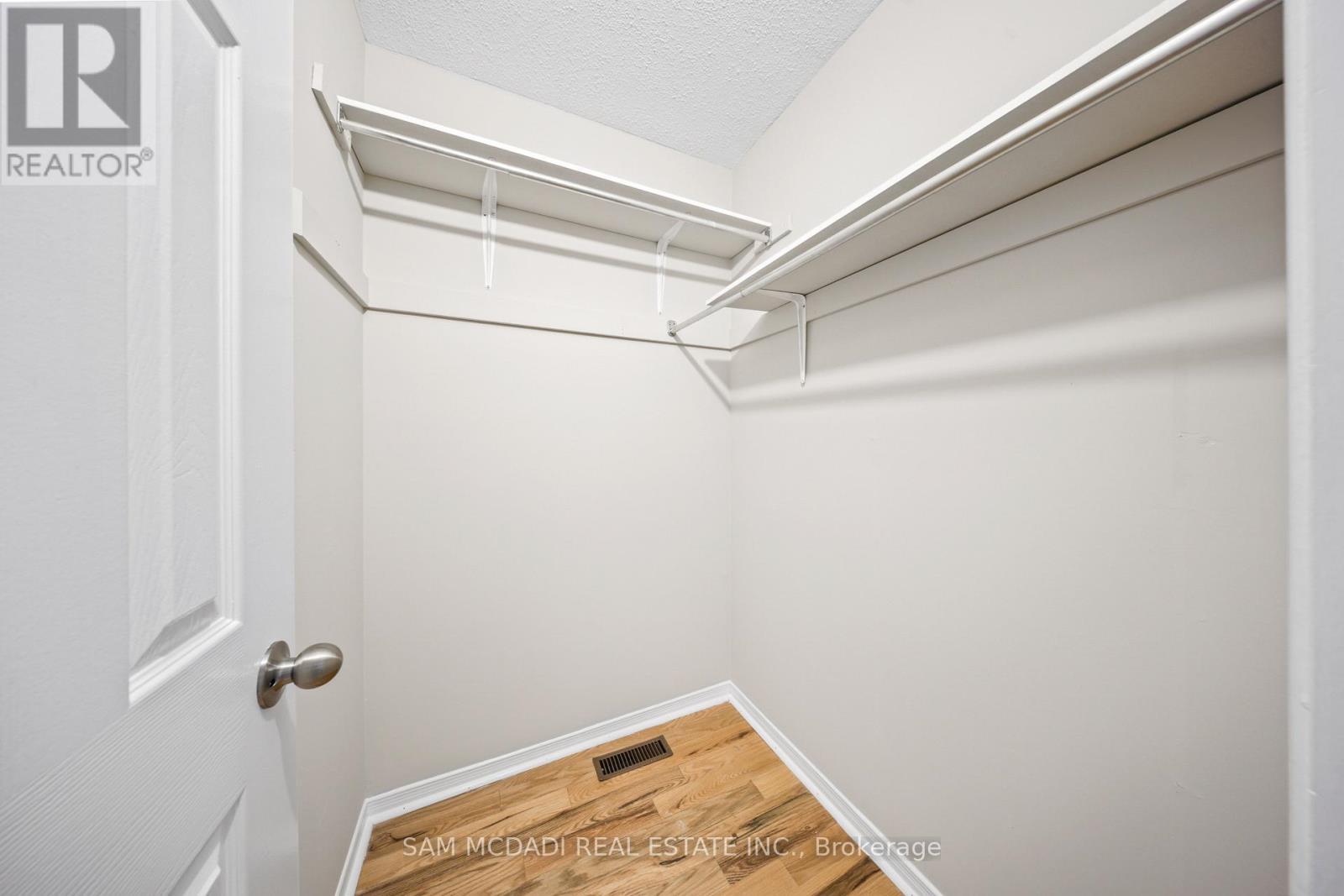 3847 Densbury Drive, Mississauga, ON