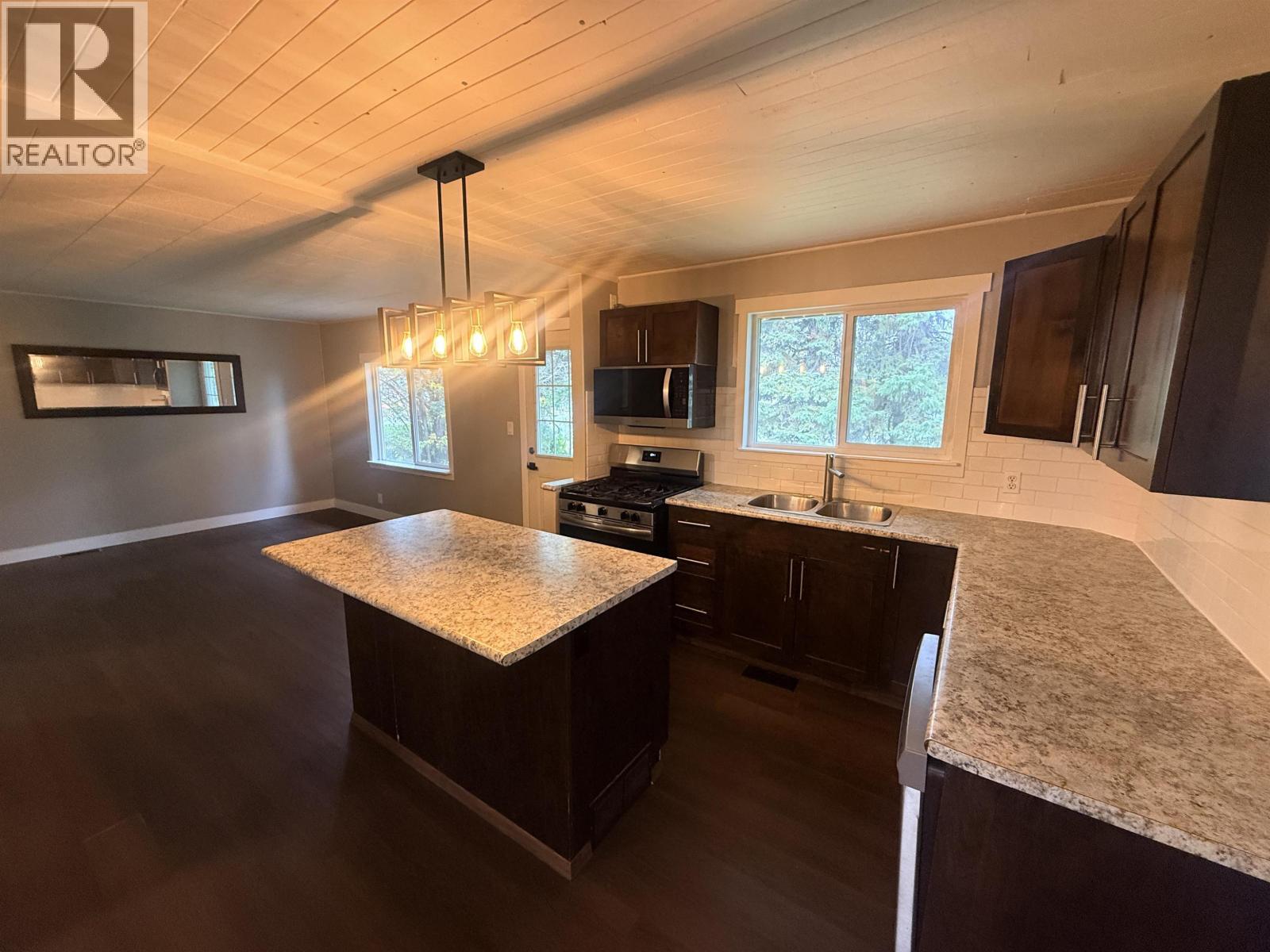9203 104 Avenue, Fort St. John, BC