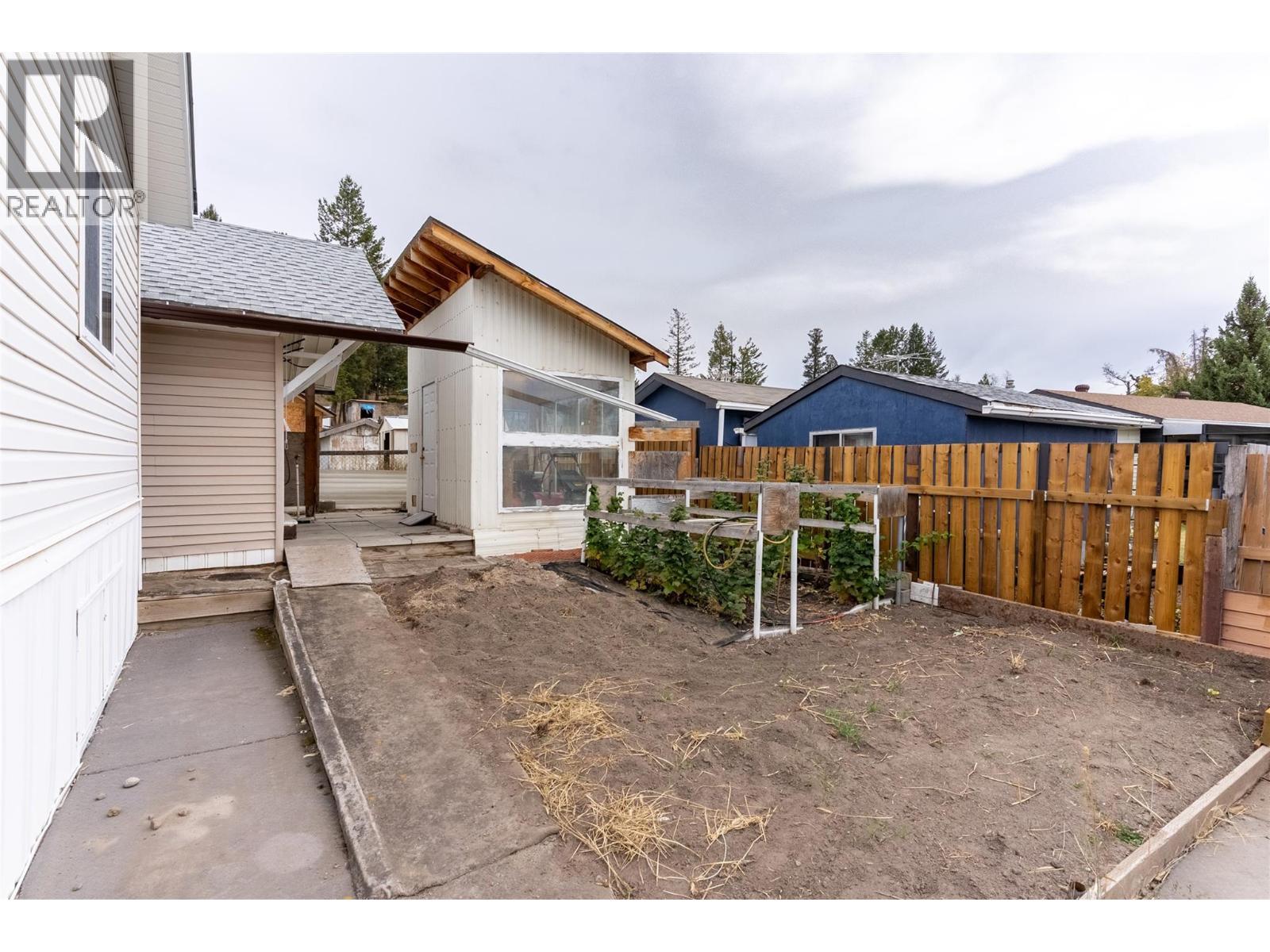 11 Topaz Crescent, Logan Lake, BC