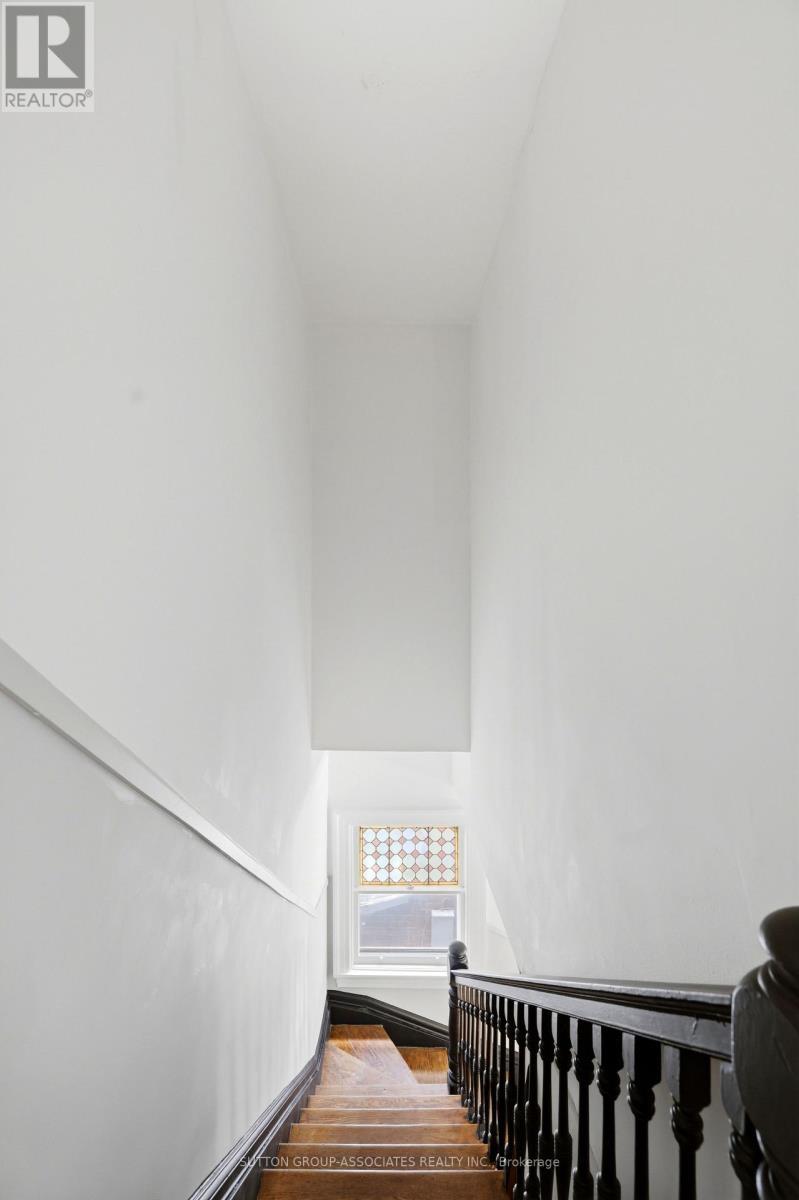 492 Euclid Avenue, Toronto, ON