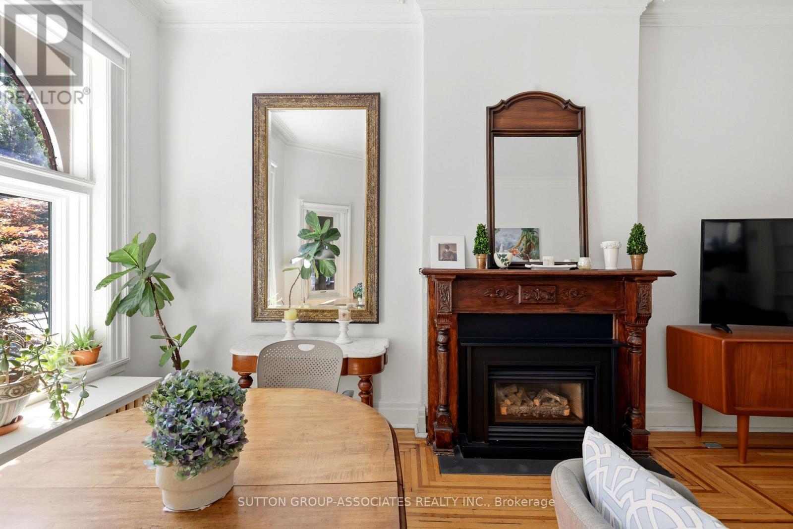 492 Euclid Avenue, Toronto, ON