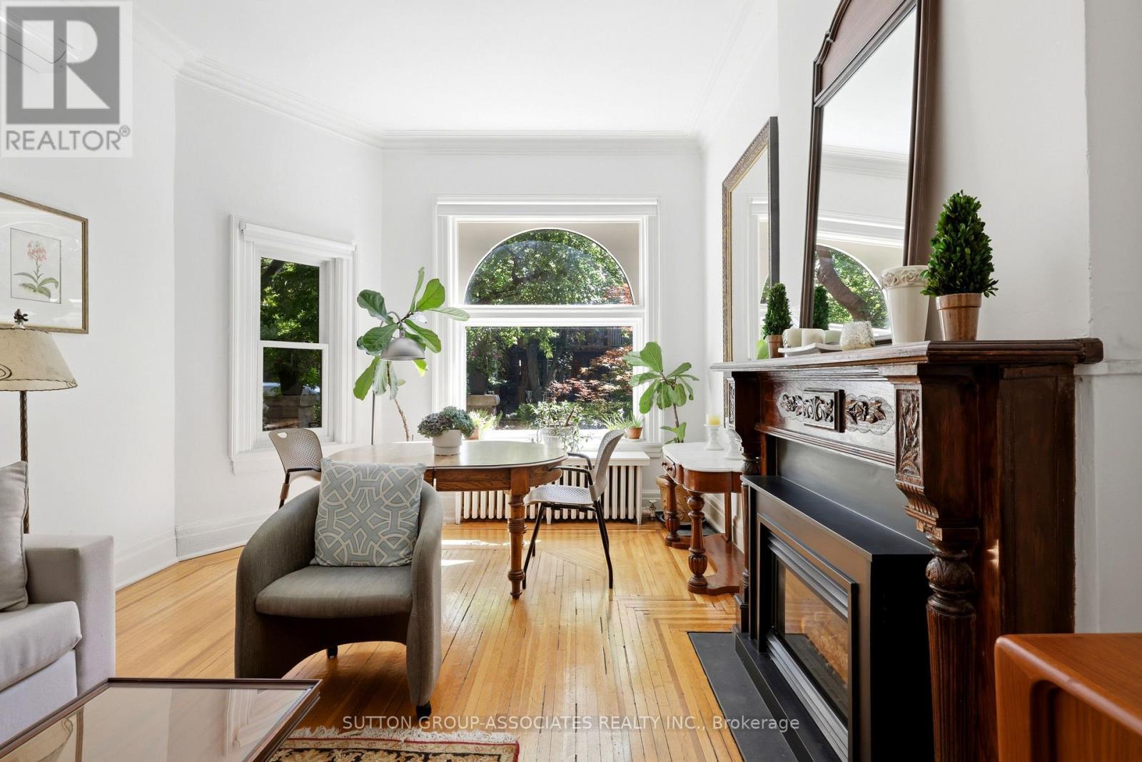 492 Euclid Avenue, Toronto, ON