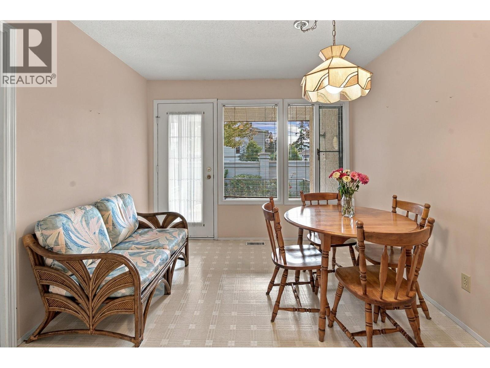 Great kitchen nook - 2200 Gordon Drive Unit# 34, Kelowna, BC