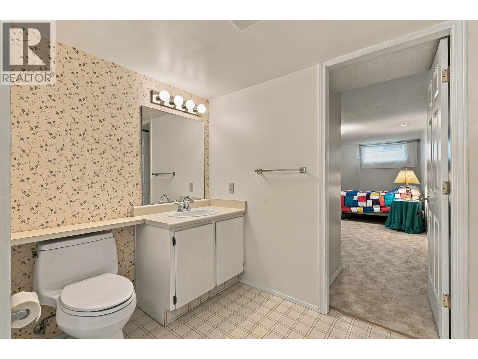2200 Gordon Drive Unit# 34, Kelowna, BC
