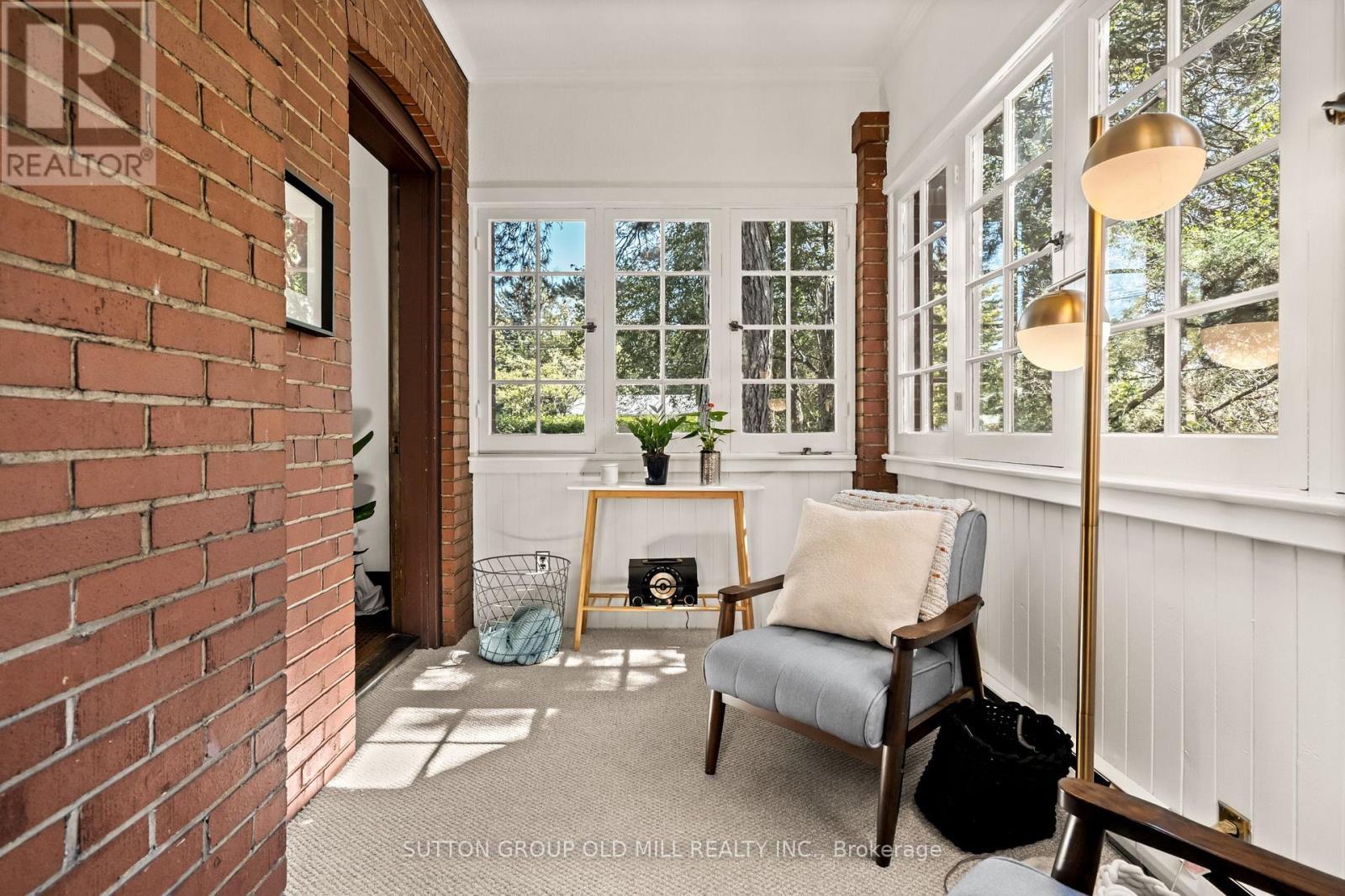 1372 Islington Avenue, Toronto, ON