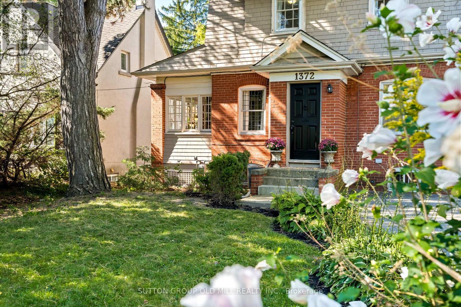 1372 Islington Avenue, Toronto, ON