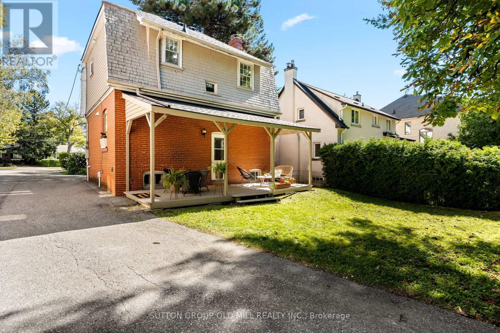 1372 Islington Avenue, Toronto, ON