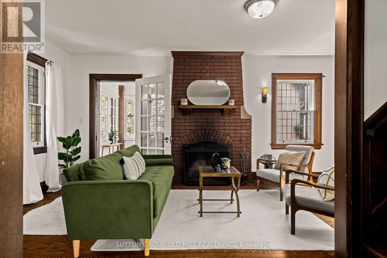 1372 Islington Avenue, Toronto, ON