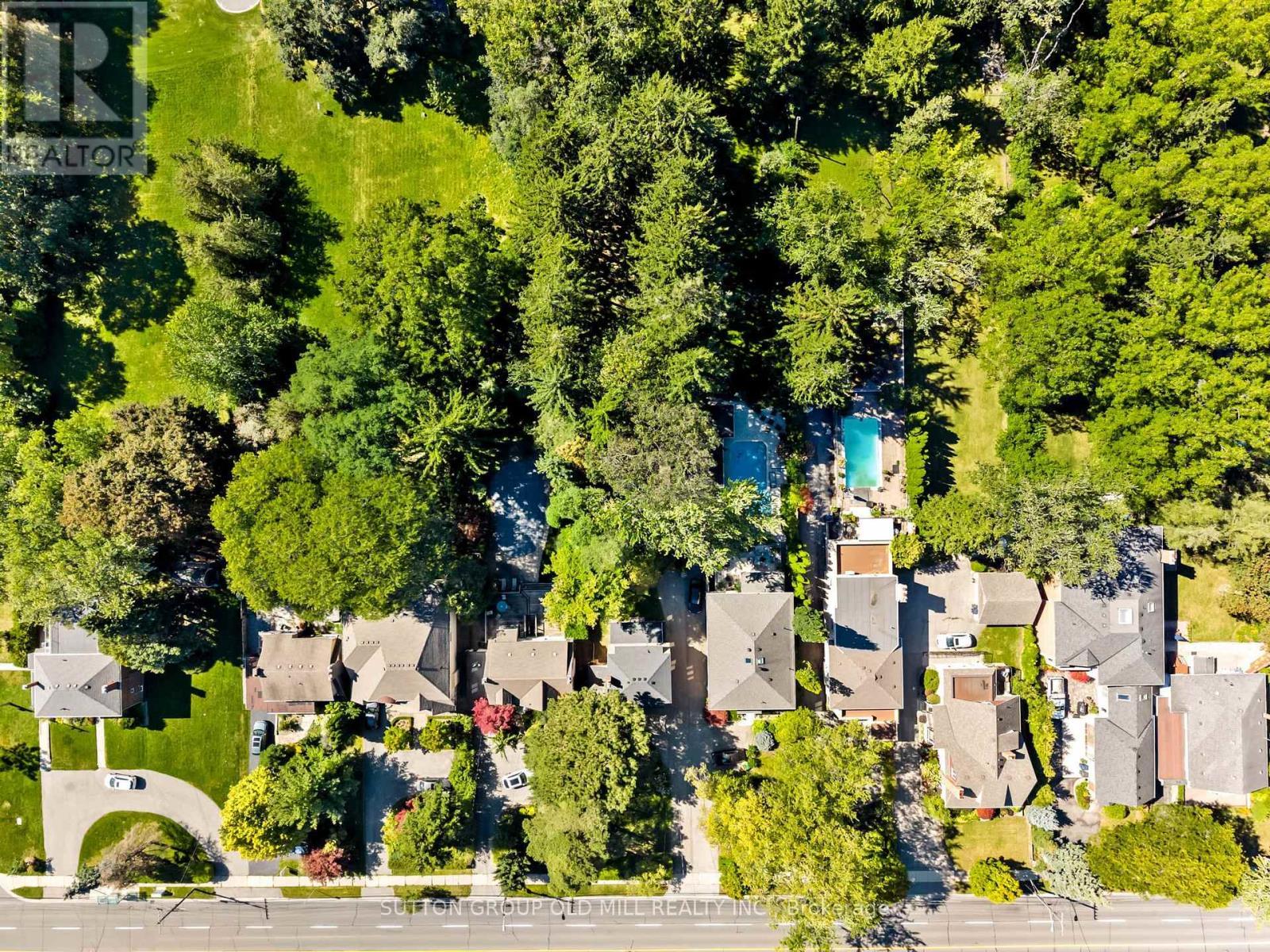 1372 Islington Avenue, Toronto, ON