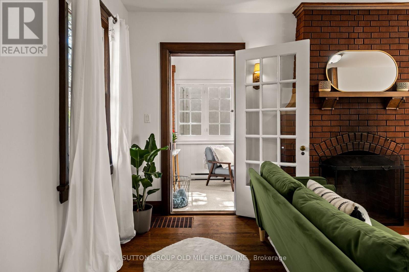 1372 Islington Avenue, Toronto, ON