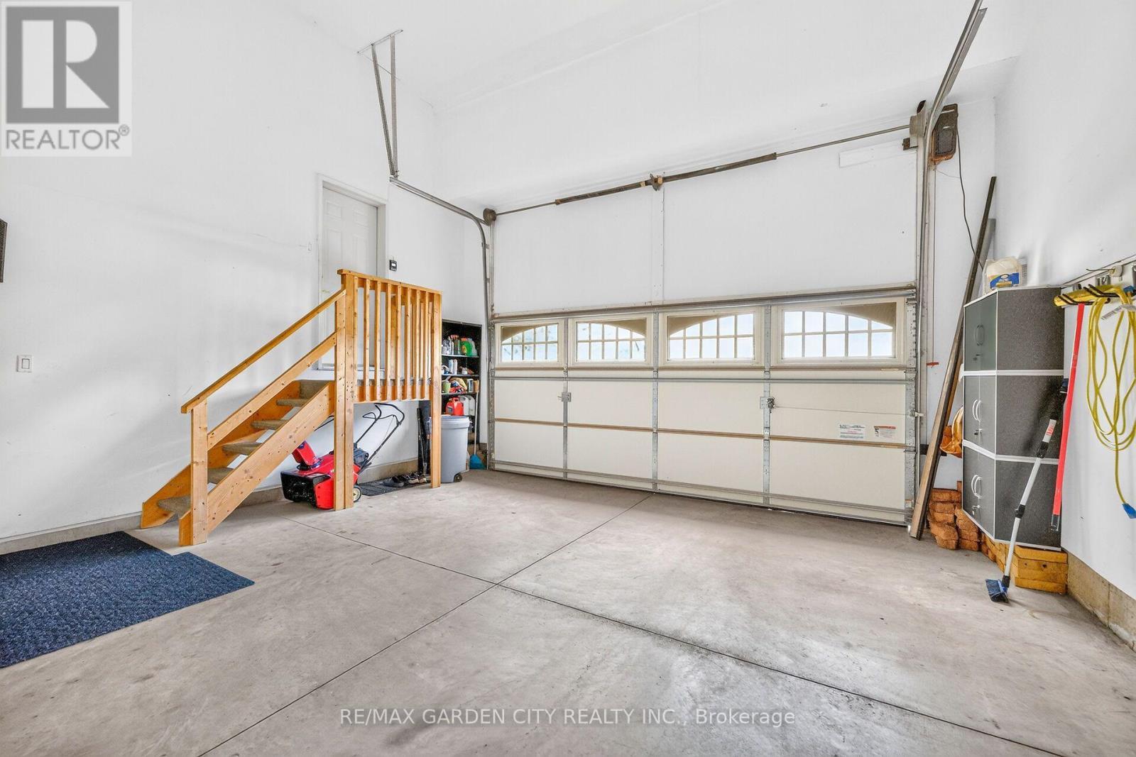 18 Heathcote Court, Grimsby, ON