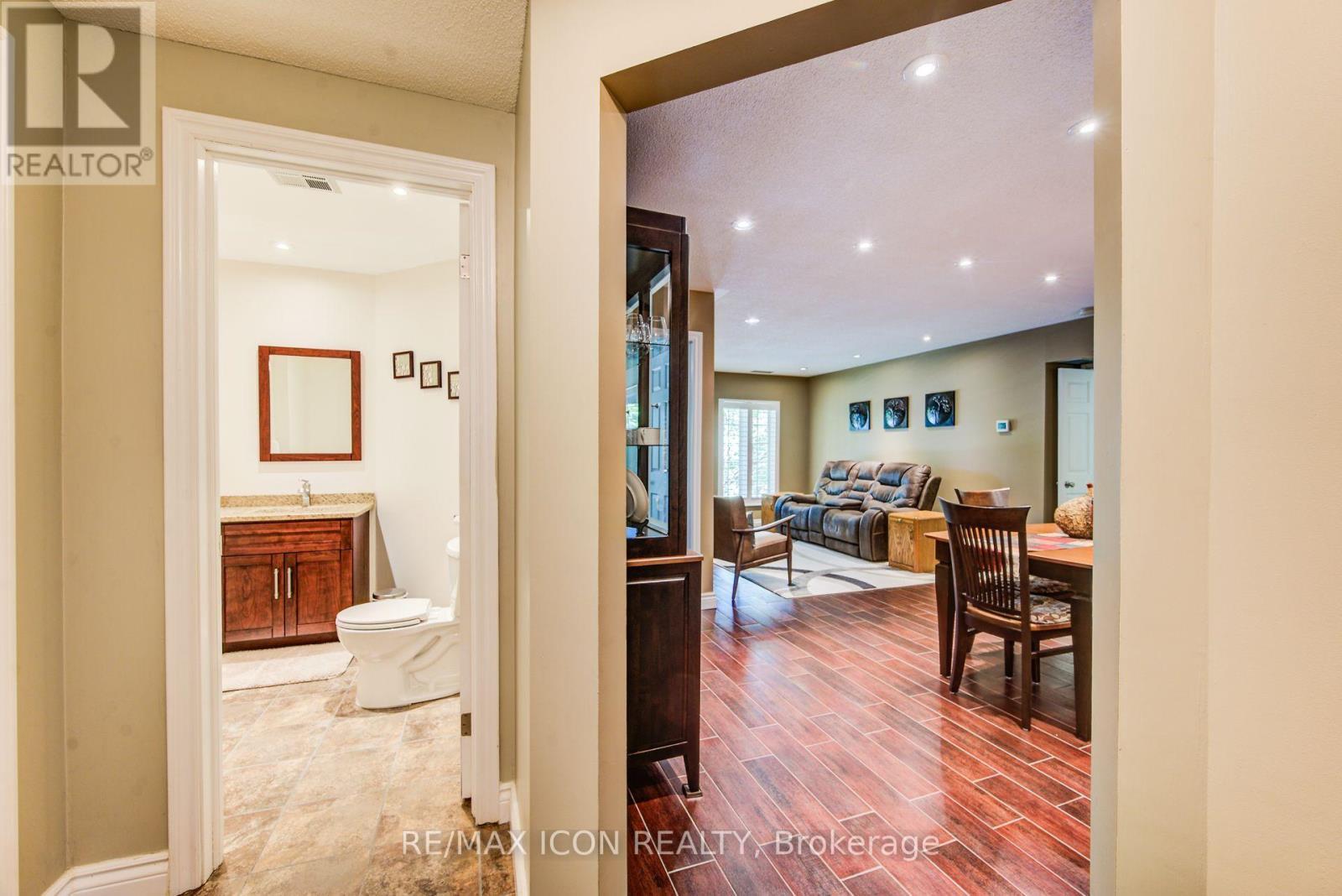 32 - 45 Blue Springs Drive, Waterloo, ON