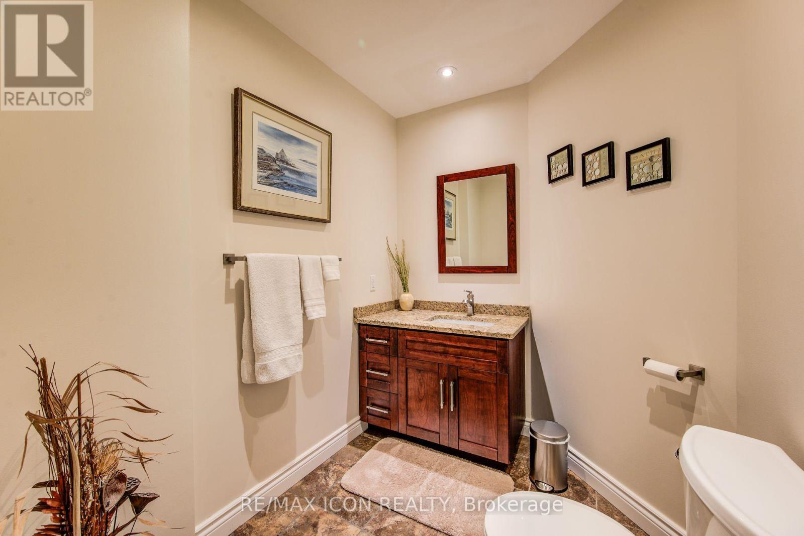 32 - 45 Blue Springs Drive, Waterloo, ON