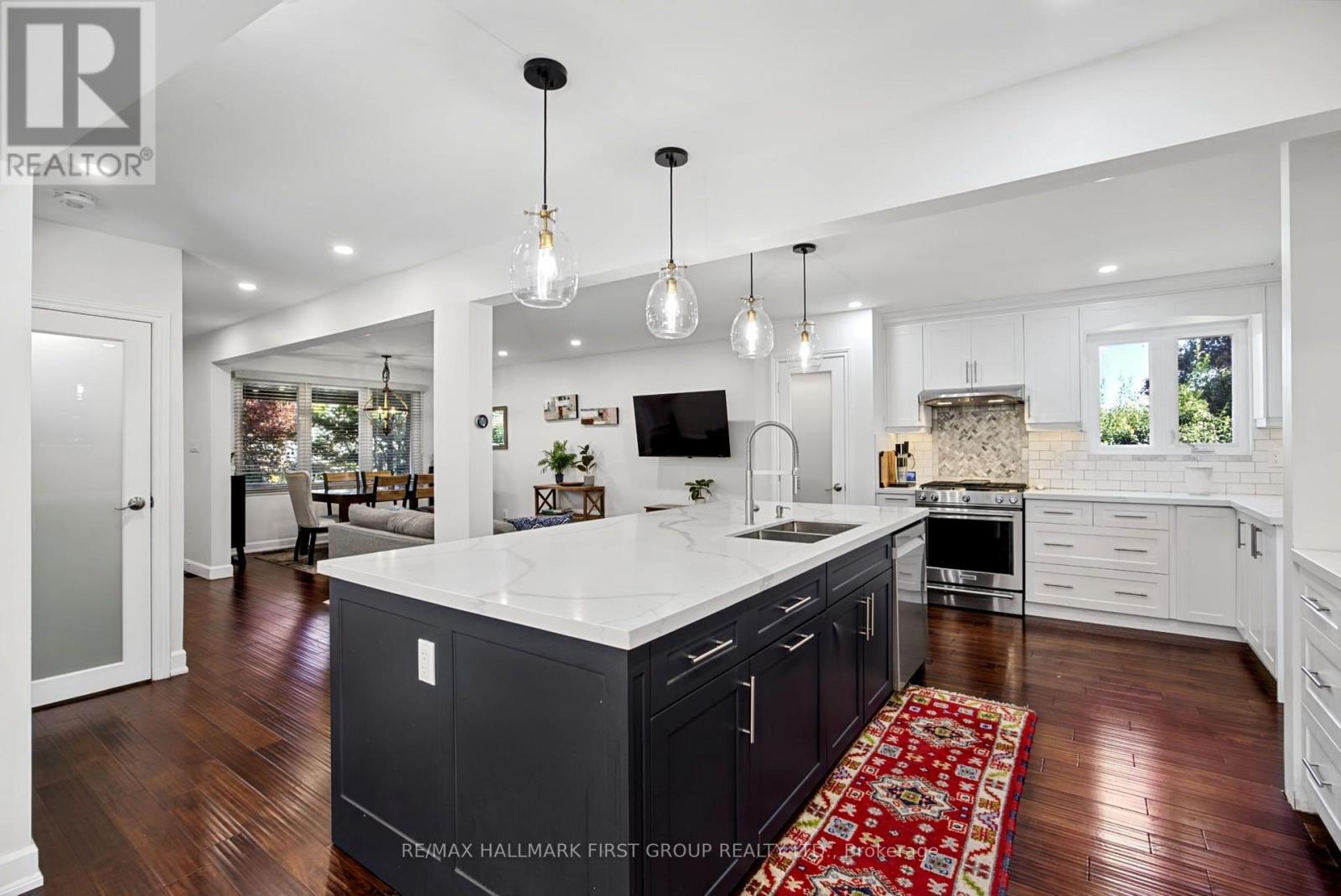862 Boxworth Place, Pickering, ON
