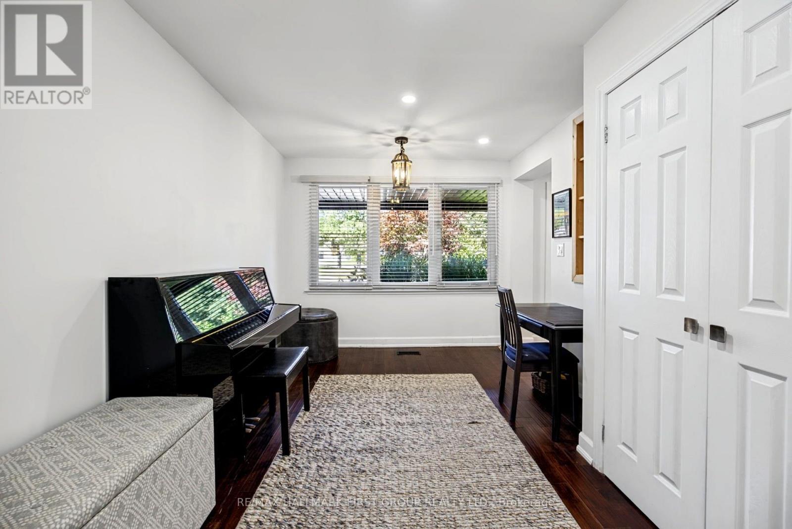 862 Boxworth Place, Pickering, ON