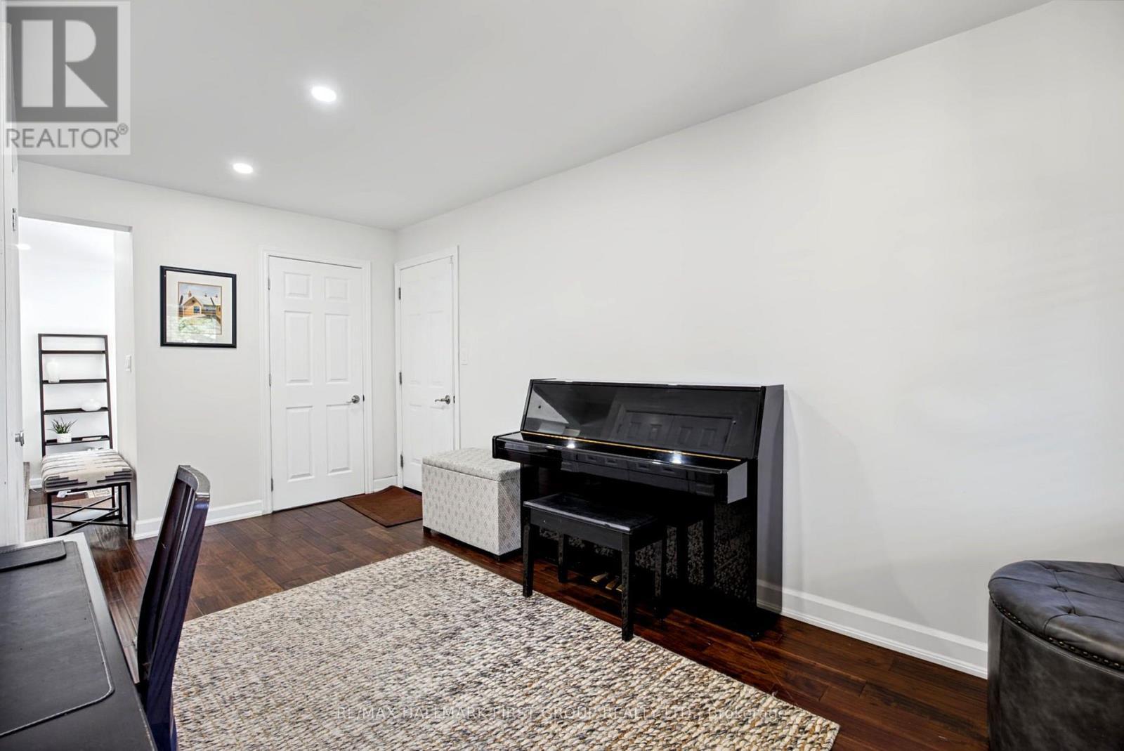 862 Boxworth Place, Pickering, ON