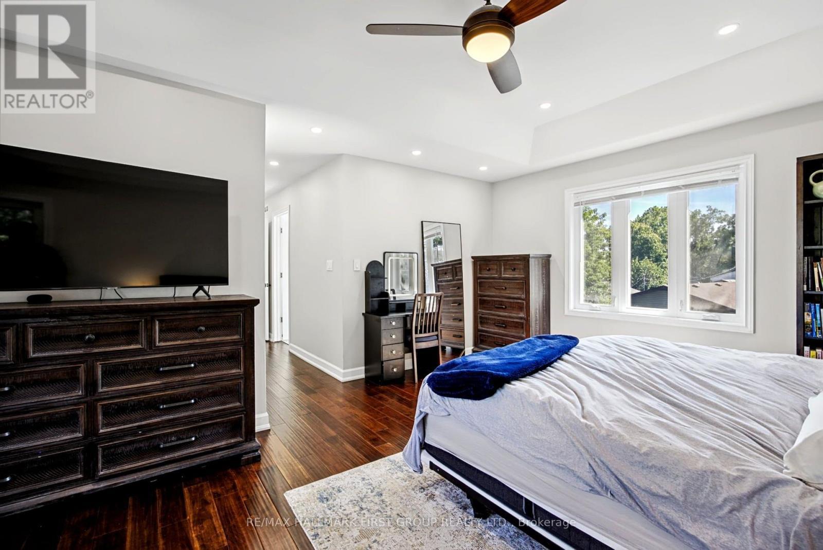 862 Boxworth Place, Pickering, ON