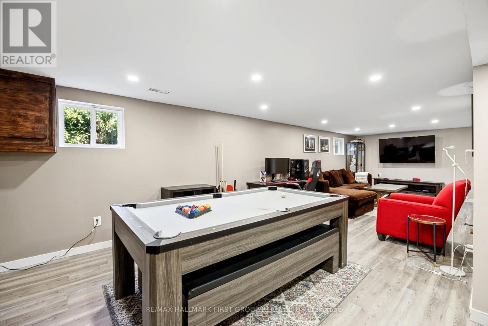 862 Boxworth Place, Pickering, ON