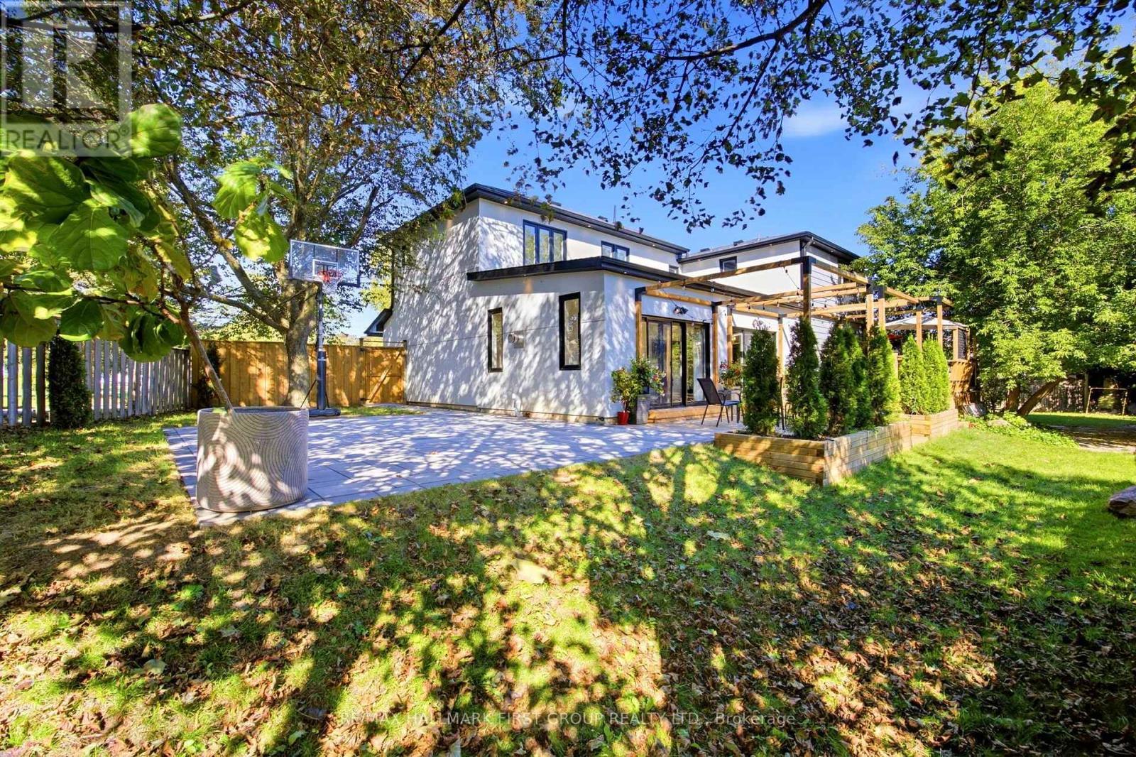 862 Boxworth Place, Pickering, ON