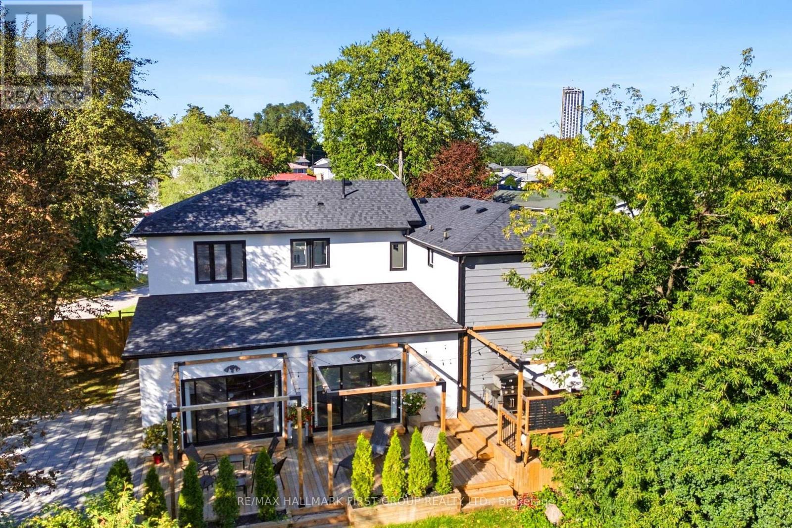 862 Boxworth Place, Pickering, ON