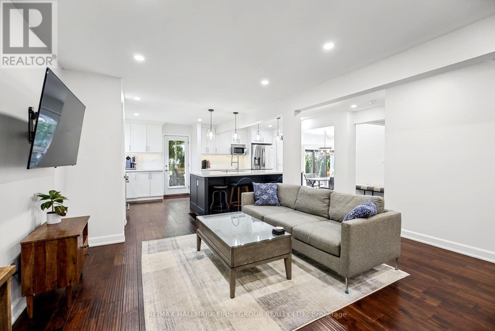 862 Boxworth Place, Pickering, ON